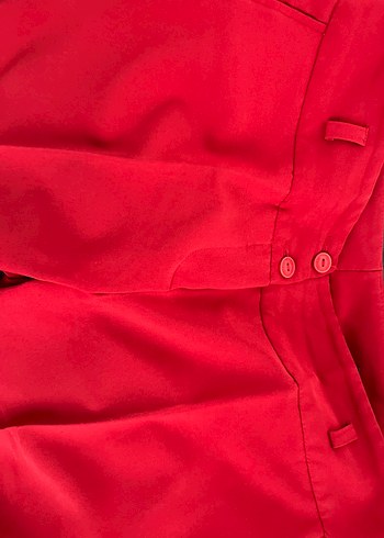Düğmeli Kırmızı Midi Kumaş Kadın Pantolon - Görsel 2