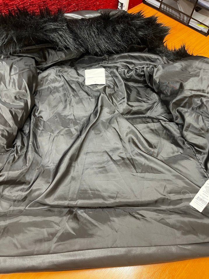 Siyah  Kürklü Kadın Kışlık Mont - Görsel 4