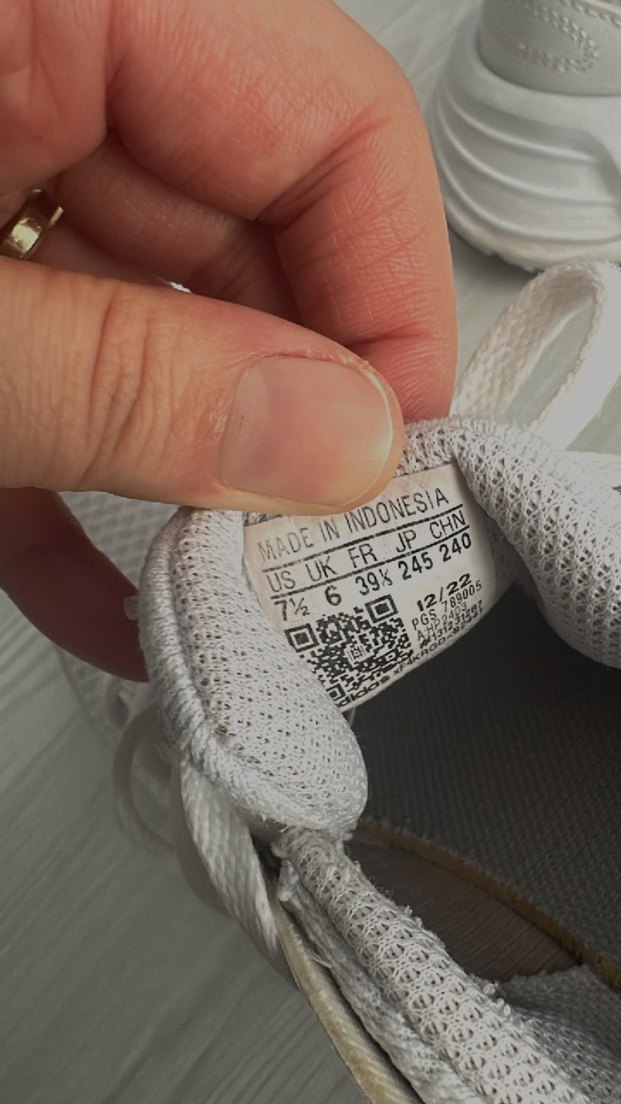 Beyaz Bağcıklı Kadın Spor Ayakkabı - Görsel 4