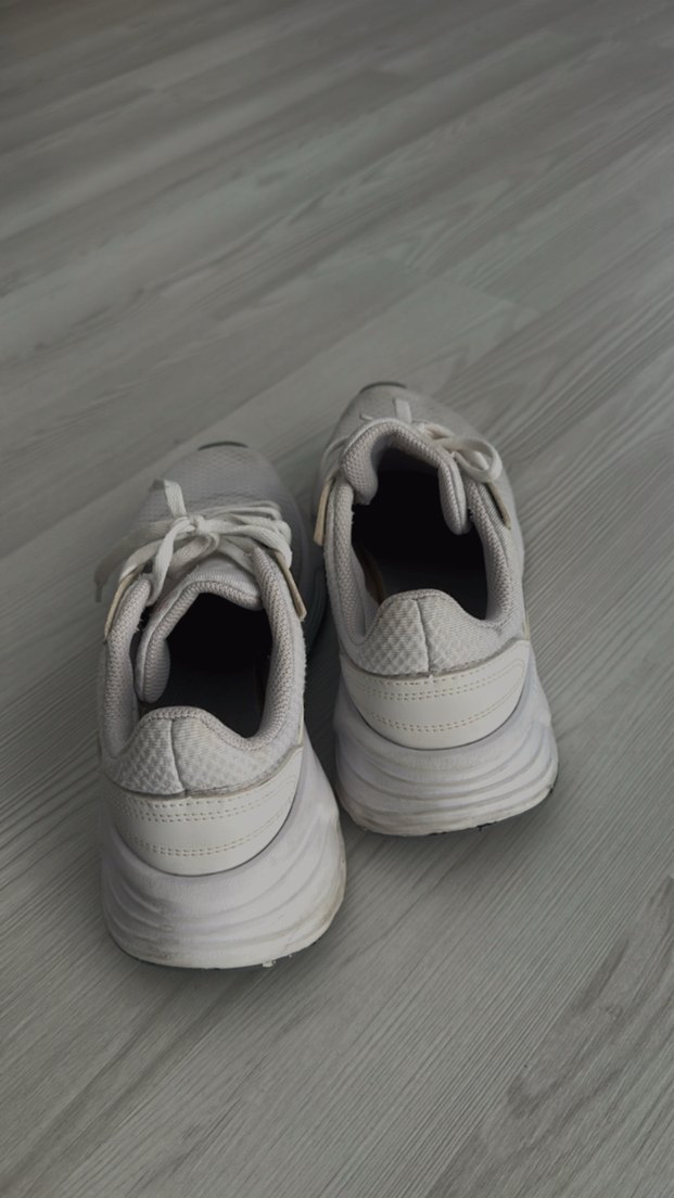 Beyaz Bağcıklı Kadın Spor Ayakkabı - Görsel 3