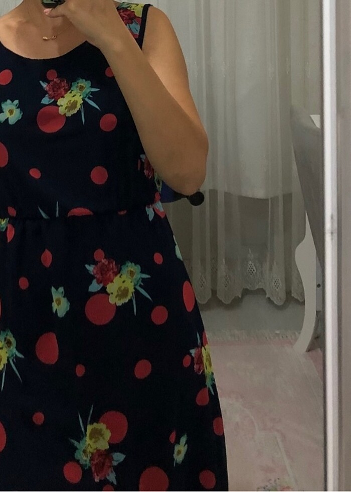 Çiçekli elbise - Görsel 2