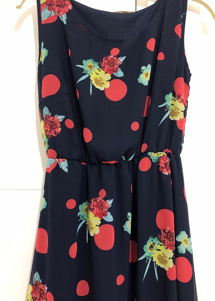 Çiçekli elbise - Görsel 3