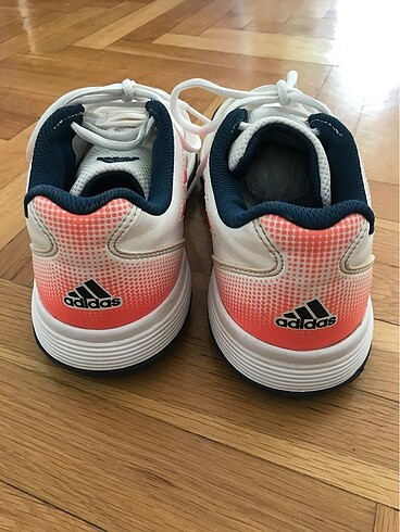 38 Beden beyaz Renk Adidas Sonic Attack tenis ayakkabısı
