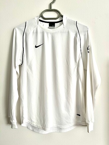 Nike Dri Fit uzun kollu tişört