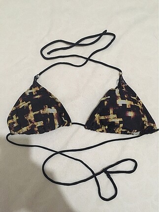 Diğer Bikini Üstü