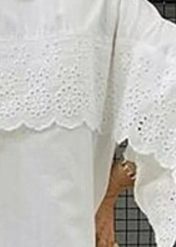 Dantel Detaylı Beyaz V Yakalı Kadın Gömlek - Görsel 3