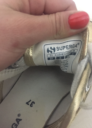 37 Beden Gold superga