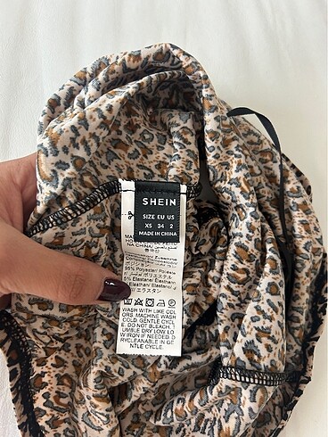 xs Beden Shein Leopar crop