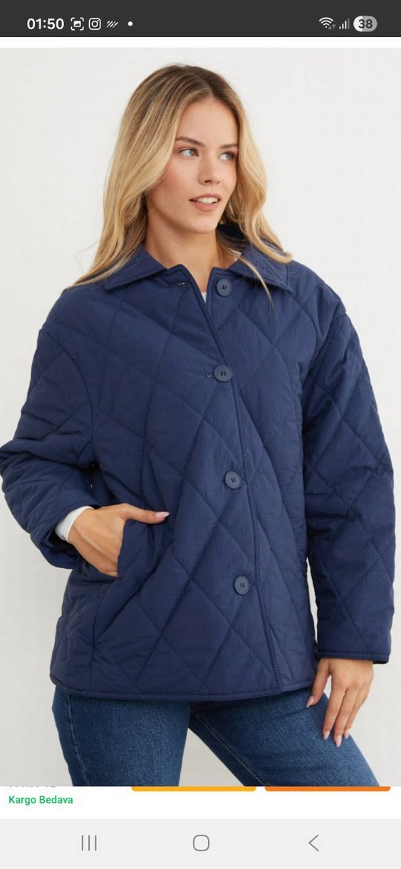 Düğmeli Lacivert Kadın Midi Kapitone Düğmeli Ceket - Görsel 2