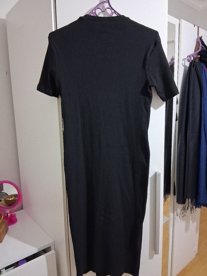 Siyah Kısa Kollu Midi Elbise - Görsel 3