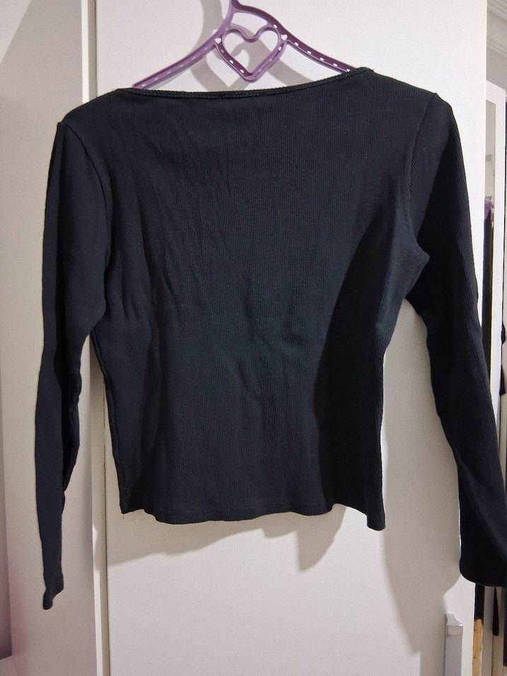 Kalp Yaka Siyah Kadın Pamuklu üst - Görsel 3