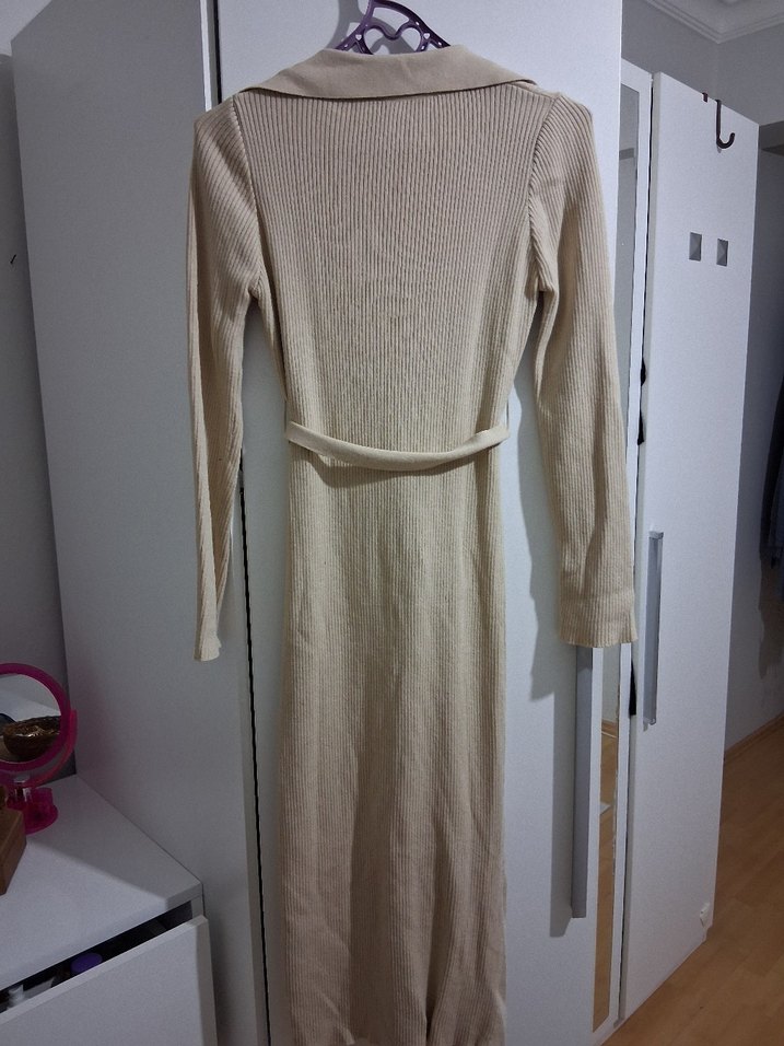 Bej Uzun Kollu Kemerli kışlık Kadın Elbise - Görsel 3