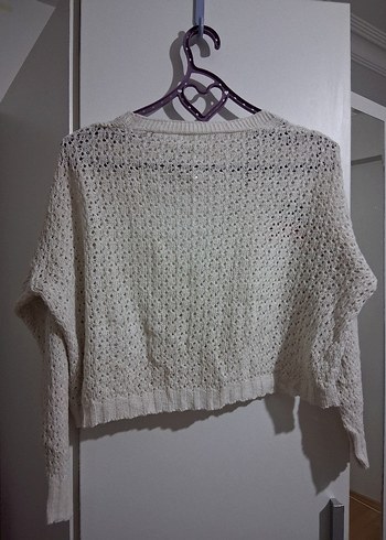 Nakışlı Beyaz Örgü Crop Hırka - Görsel 3