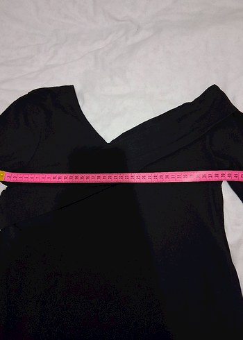 Siyah V yaka Drapeli Uzun Kollu Bluz - Görsel 4