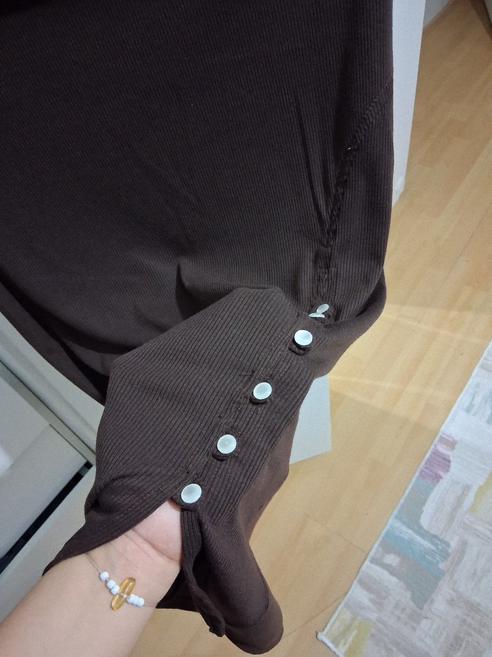 Düğmeli Uzun Kollu Kahverengi Triko crop etek TAKIMDIR. - Görsel 4