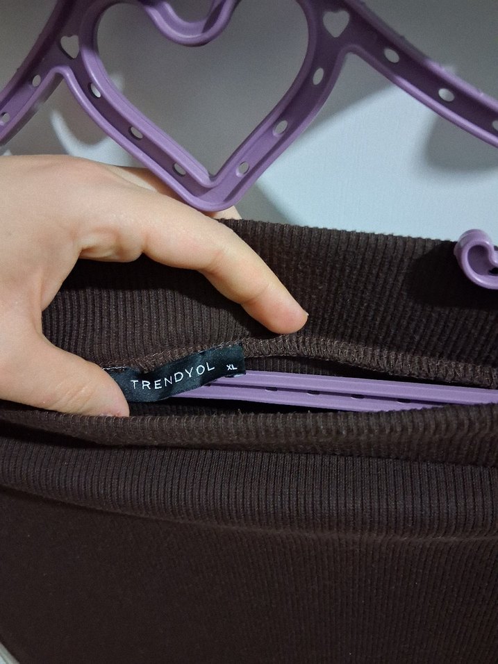 Düğmeli Uzun Kollu Kahverengi Triko crop etek TAKIMDIR. - Görsel 3