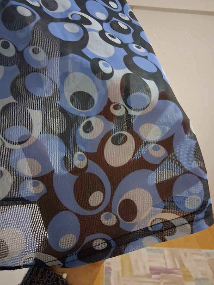 Kısa Kollu Mavi Batik Desenli Tül Üst - Görsel 4