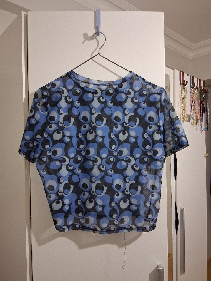 Kısa Kollu Mavi Batik Desenli Tül Üst - Görsel 3