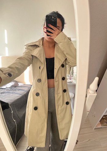 Zara Düğmeli Bej Midi Trençkot