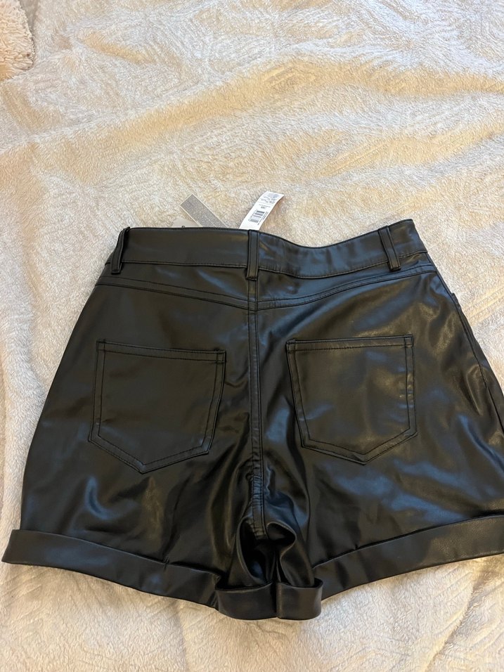 Kadın Siyah Deri Mini Şor - Görsel 2