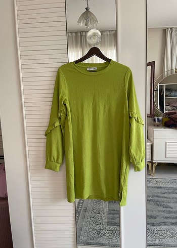 Uzun Kollu Yeşil Midi Tunik