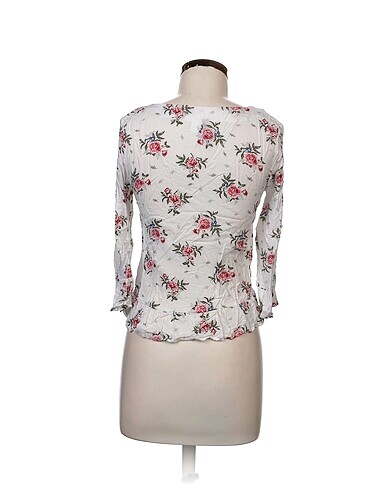 32 Beden H&M Bluz %70 İndirimli.