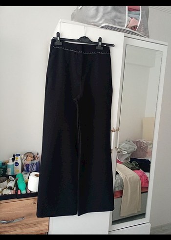 Siyah Kemerli Kadın Kumaş Pantolon - Görsel 2