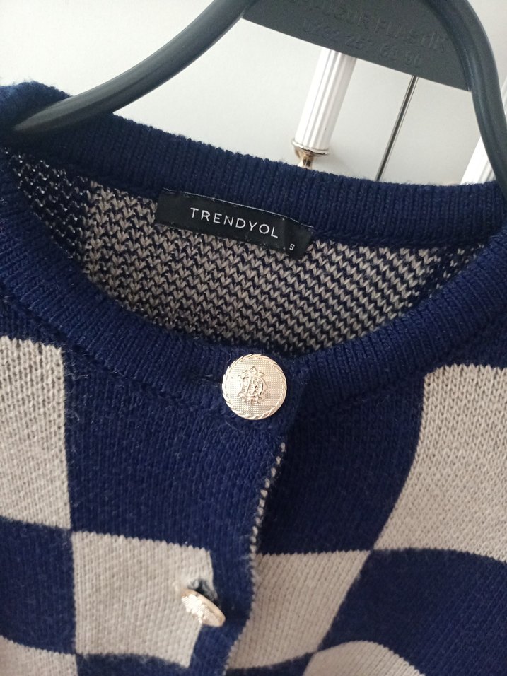 Düğmeli Kareli Midi Hırka - Görsel 2