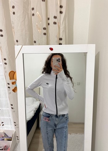 Lotto Beyaz Parmaktan Gecirmeli Sweatshirt