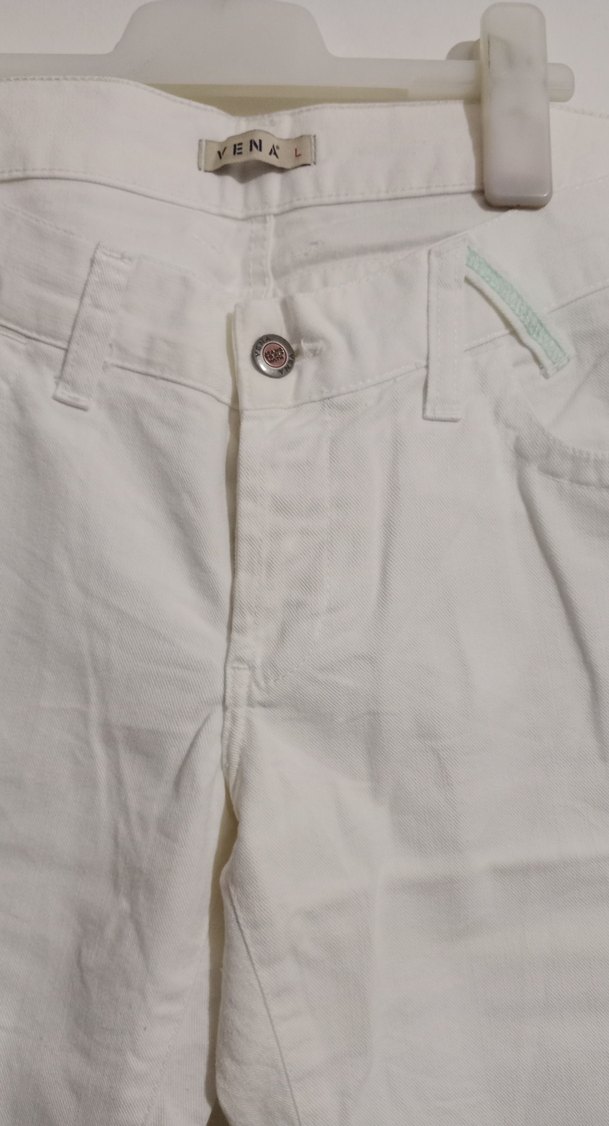 Kadın Beyaz Bermuda Şort Pamuk - Görsel 4