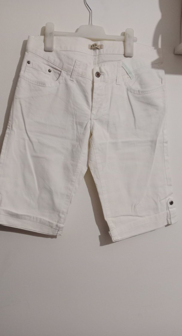 Kadın Beyaz Bermuda Şort Pamuk - Görsel 2