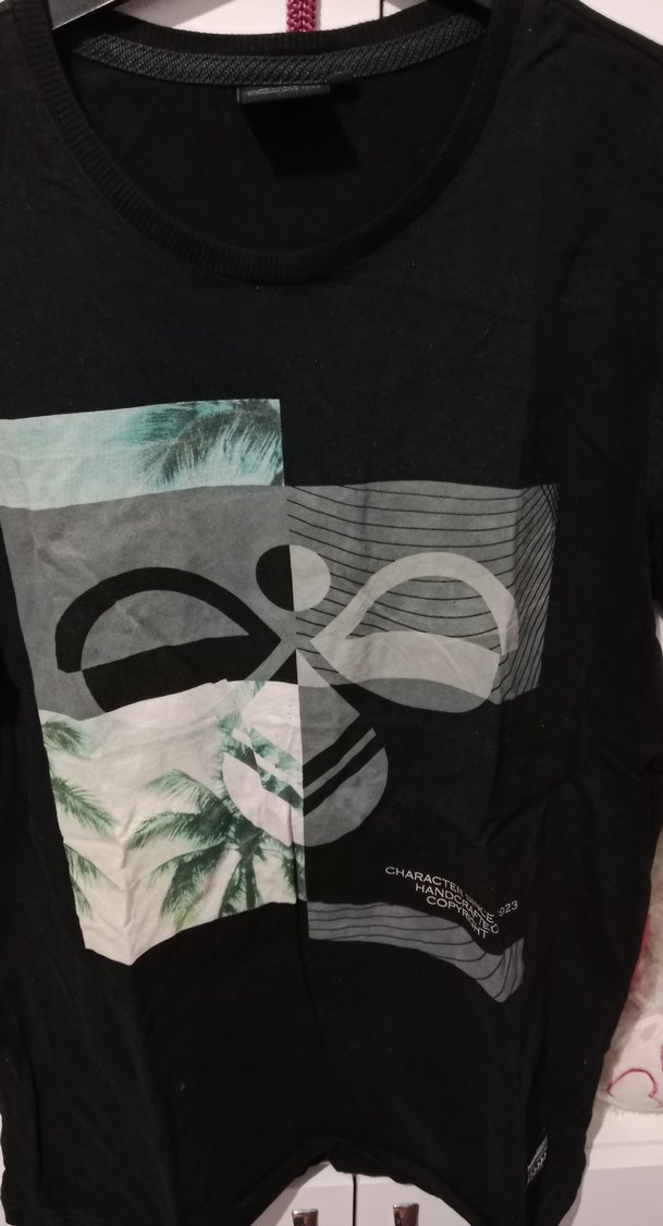 Siyah Baskılı Erkek Tişört - Görsel 3