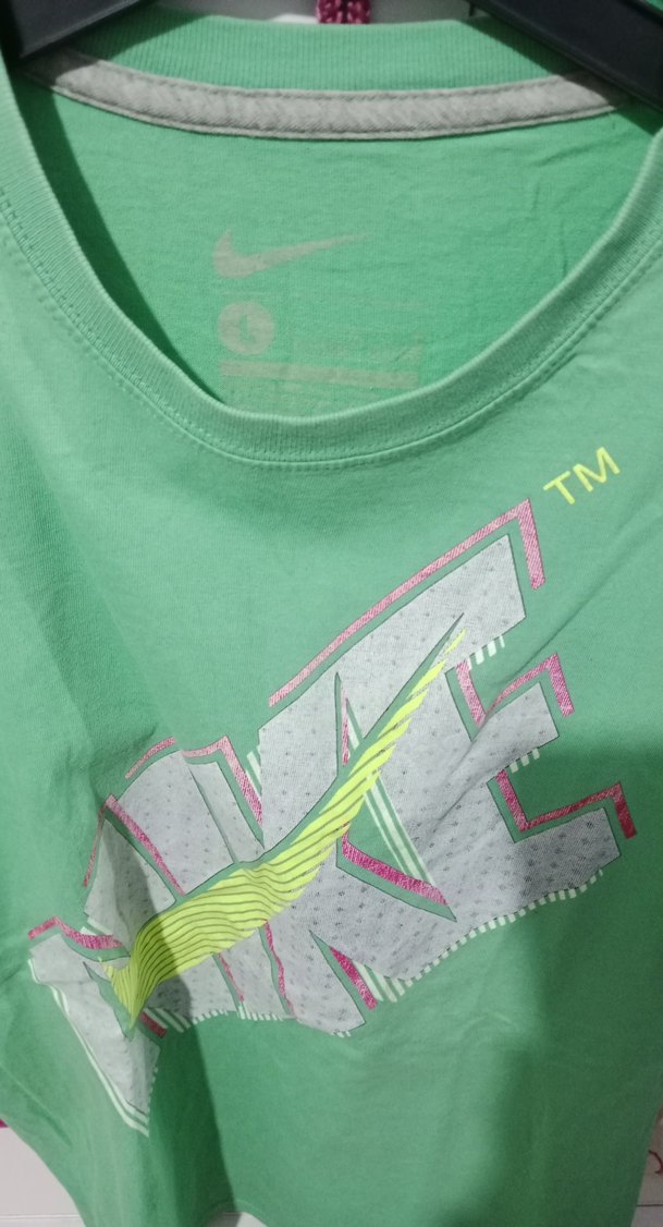 Nike Yeşil Kısa Kollu Spor Tişört - Görsel 4