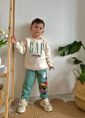 Gap eşofman takımı