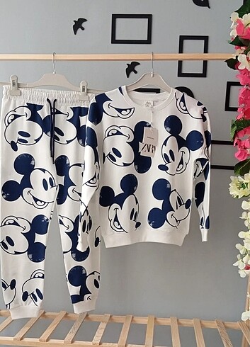 Zara Mickey lacivert takım