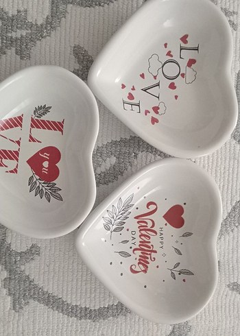 Beyaz Kalp Şeklinde  Tabak Seti - Görsel 2