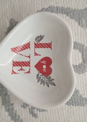 Beyaz Kalp Şeklinde  Tabak Seti - Görsel 4