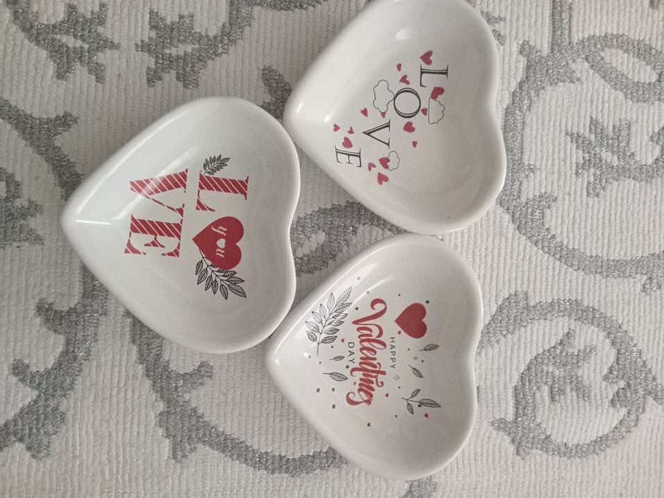 Beyaz Kalp Şeklinde  Tabak Seti - Görsel 2