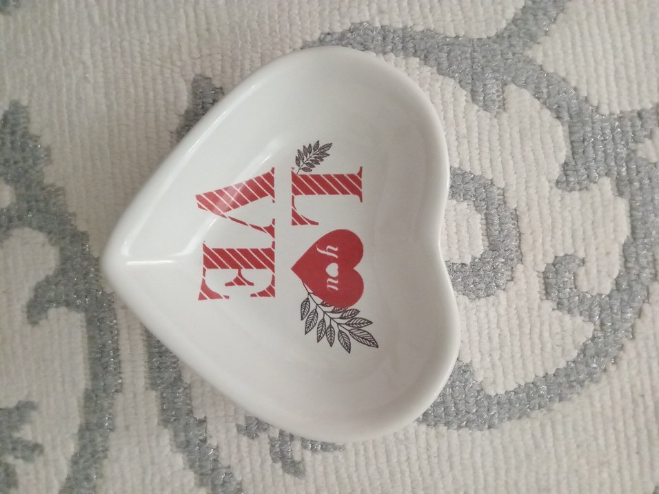 Beyaz Kalp Şeklinde  Tabak Seti - Görsel 4