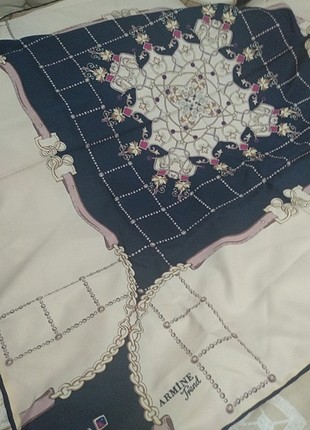  Beden Armine trans esarp