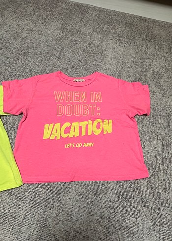 Pembe ve sarı Pop Kültür Baskılı Kız Tişörtü - Görsel 2