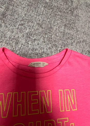 Pembe ve sarı Pop Kültür Baskılı Kız Tişörtü - Görsel 4