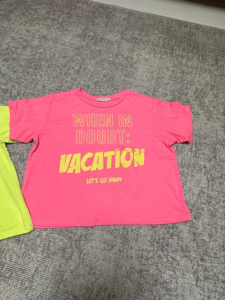 Pembe ve sarı Pop Kültür Baskılı Kız Tişörtü - Görsel 2