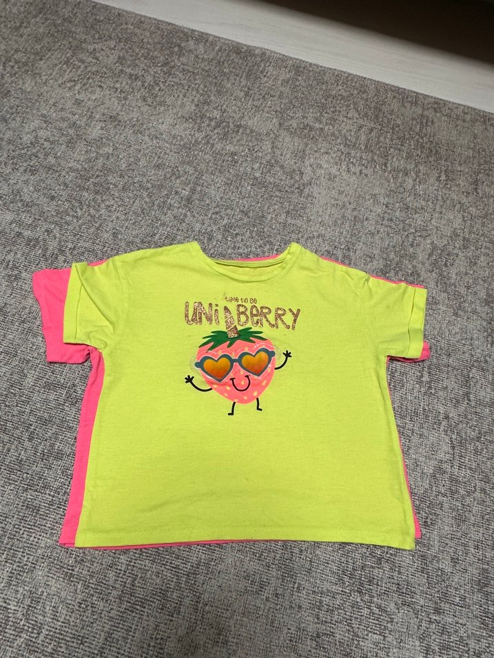 Pembe ve sarı Pop Kültür Baskılı Kız Tişörtü - Görsel 5