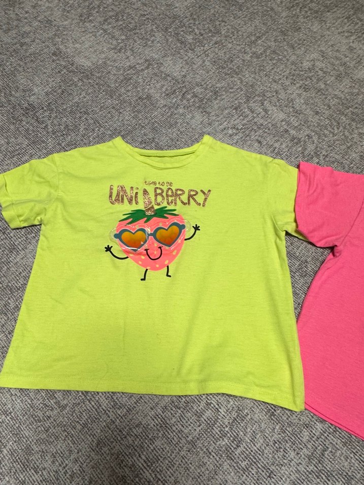 Pembe ve sarı Pop Kültür Baskılı Kız Tişörtü - Görsel 3