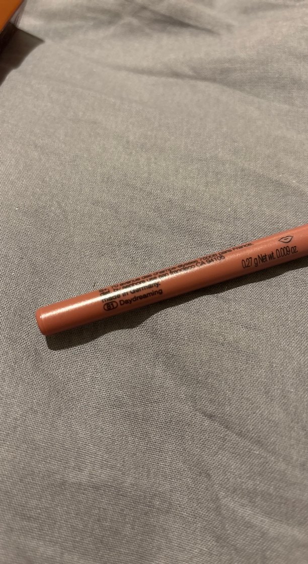 Bej Pastel Dudak Kalemi - Görsel 2