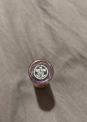 Parlak Bej Dudak Parlatıcısı - Görsel 3