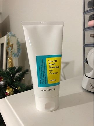 Cosrx low ph jel cleanser