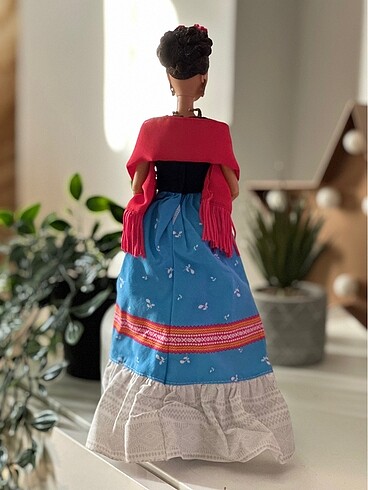 Beden Renk Barbie frida kahlo