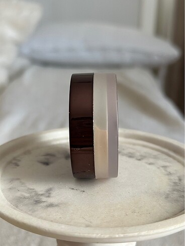 Beden Hourglass veil pudra